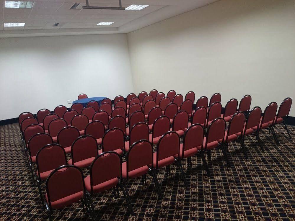 Taua Hotel アチバイア エクステリア 写真